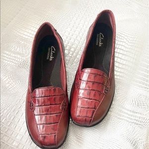 Clarks Bendables Women’s Leather Loafer